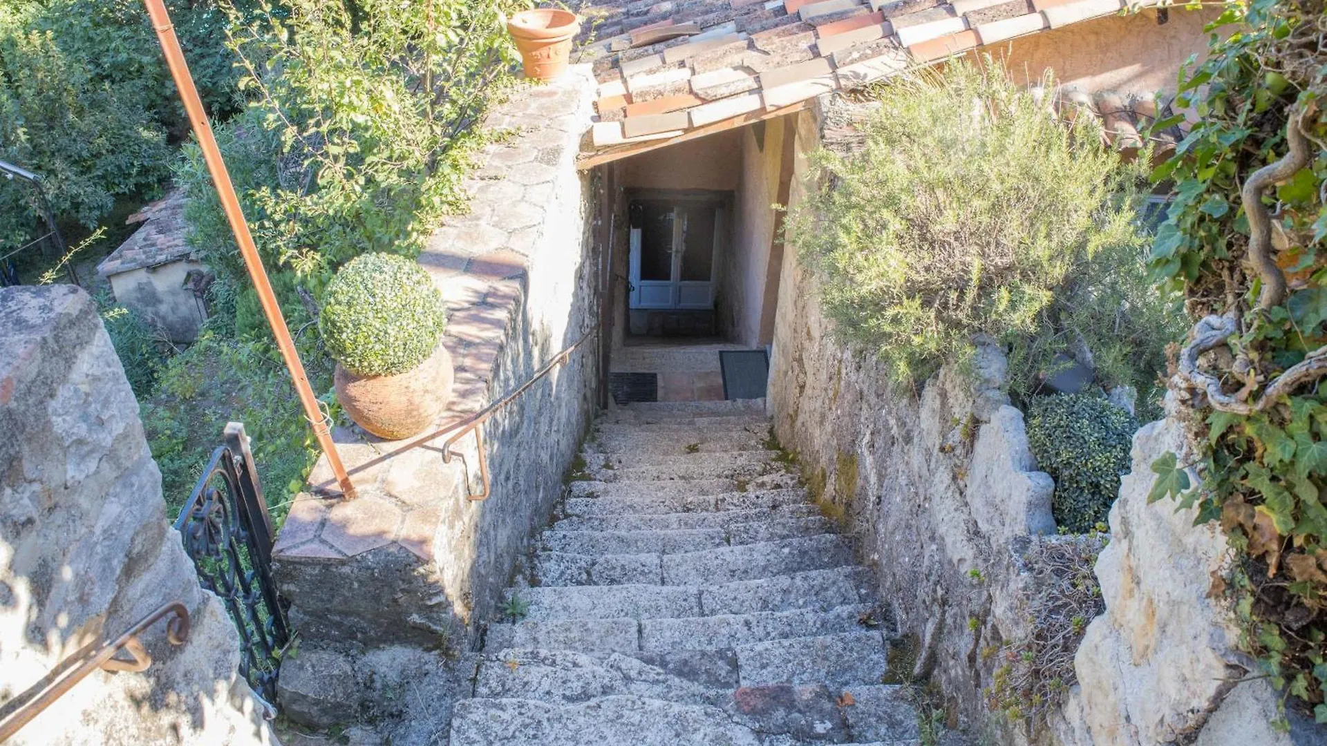La Tuilerie Du Riou Bed & Breakfast Grasse